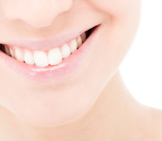 Straight teeth can be accomplished by the Burlingame orthodontists at Burlingame Smile Studio.